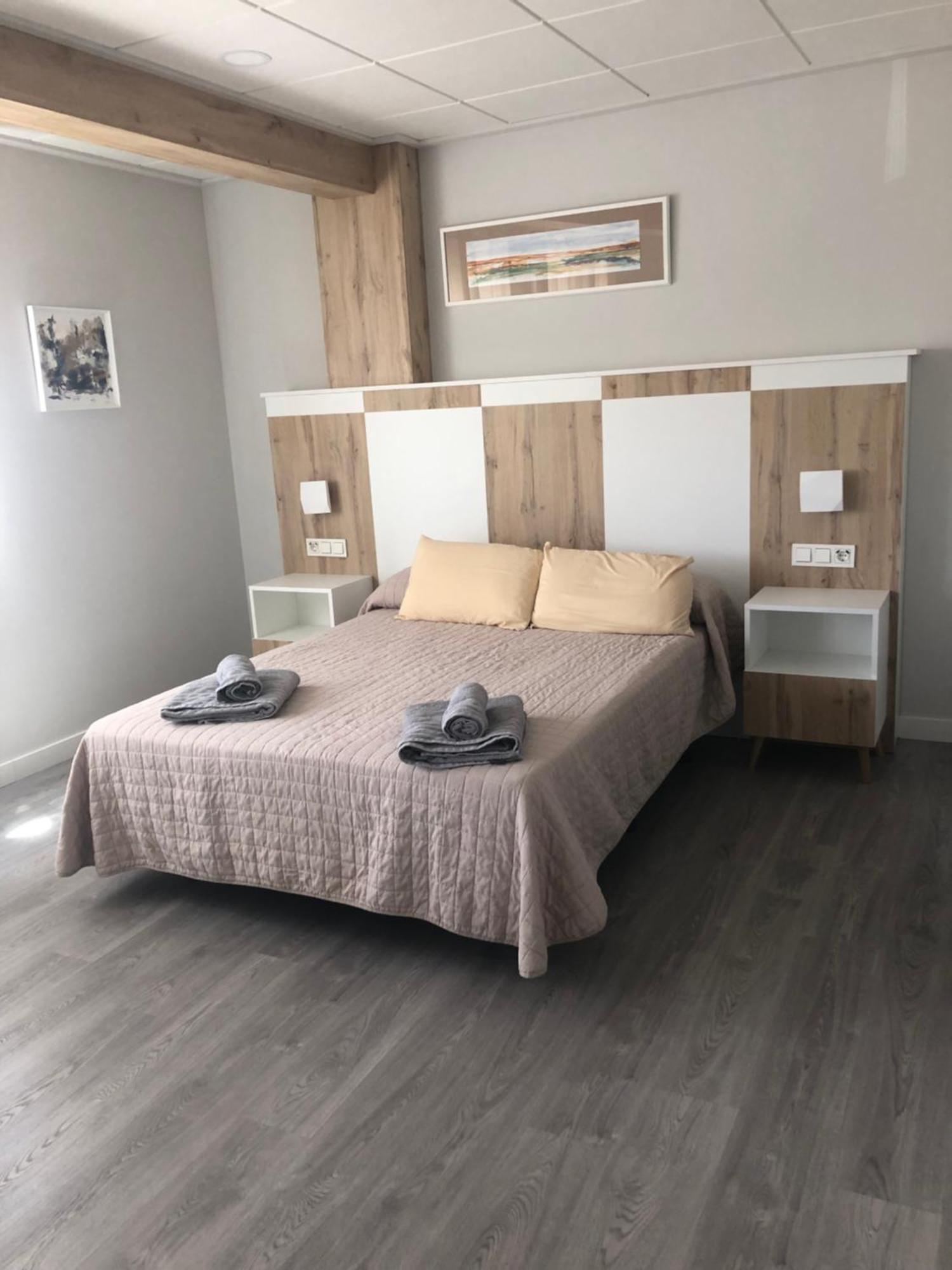 Hostal La Morenica Villena Dış mekan fotoğraf